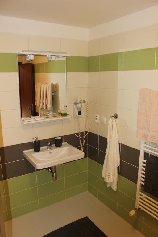 Penzion Na Hrazi Podebrady Bagian luar foto