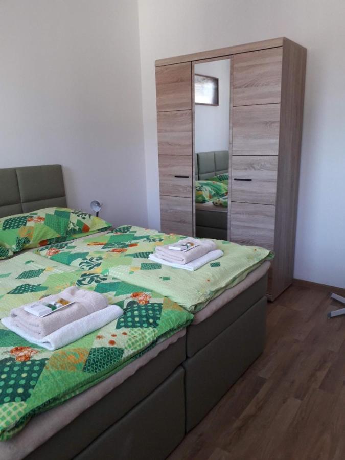 Penzion Na Hrazi Podebrady Bagian luar foto