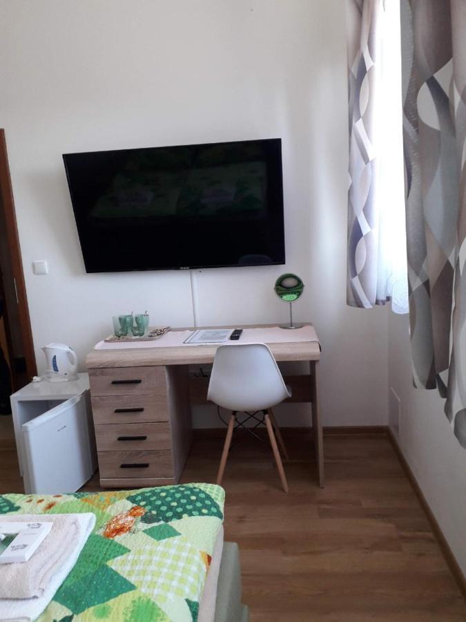 Penzion Na Hrazi Podebrady Bagian luar foto